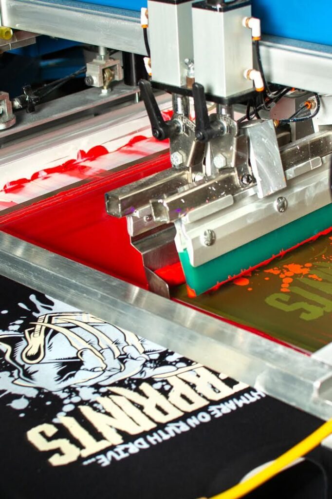 Impresión con oro al descubierto: su guía para un éxito brillante 9 serigrafía