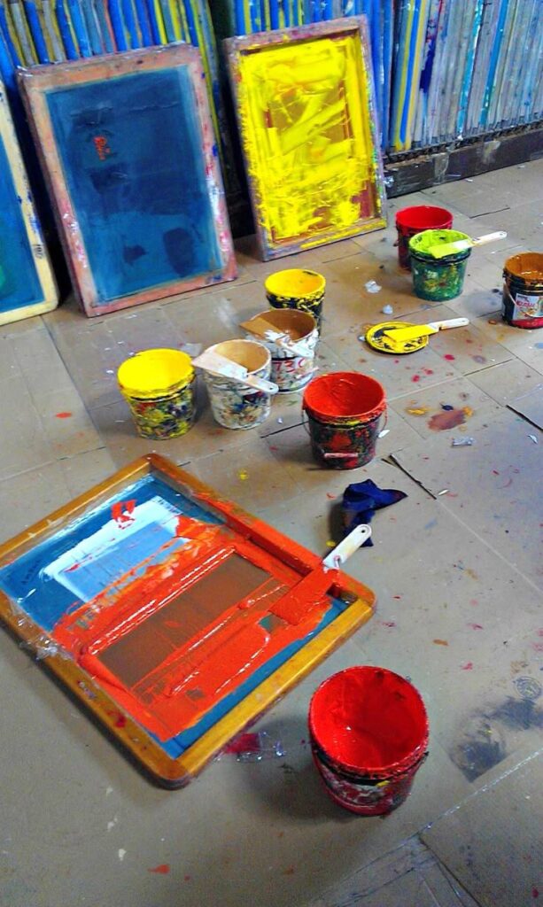 Descubra el arte de la serigrafía: impresiones perfectas 16 serigrafía